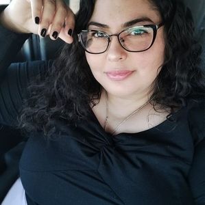 Meet your Posher, Karla